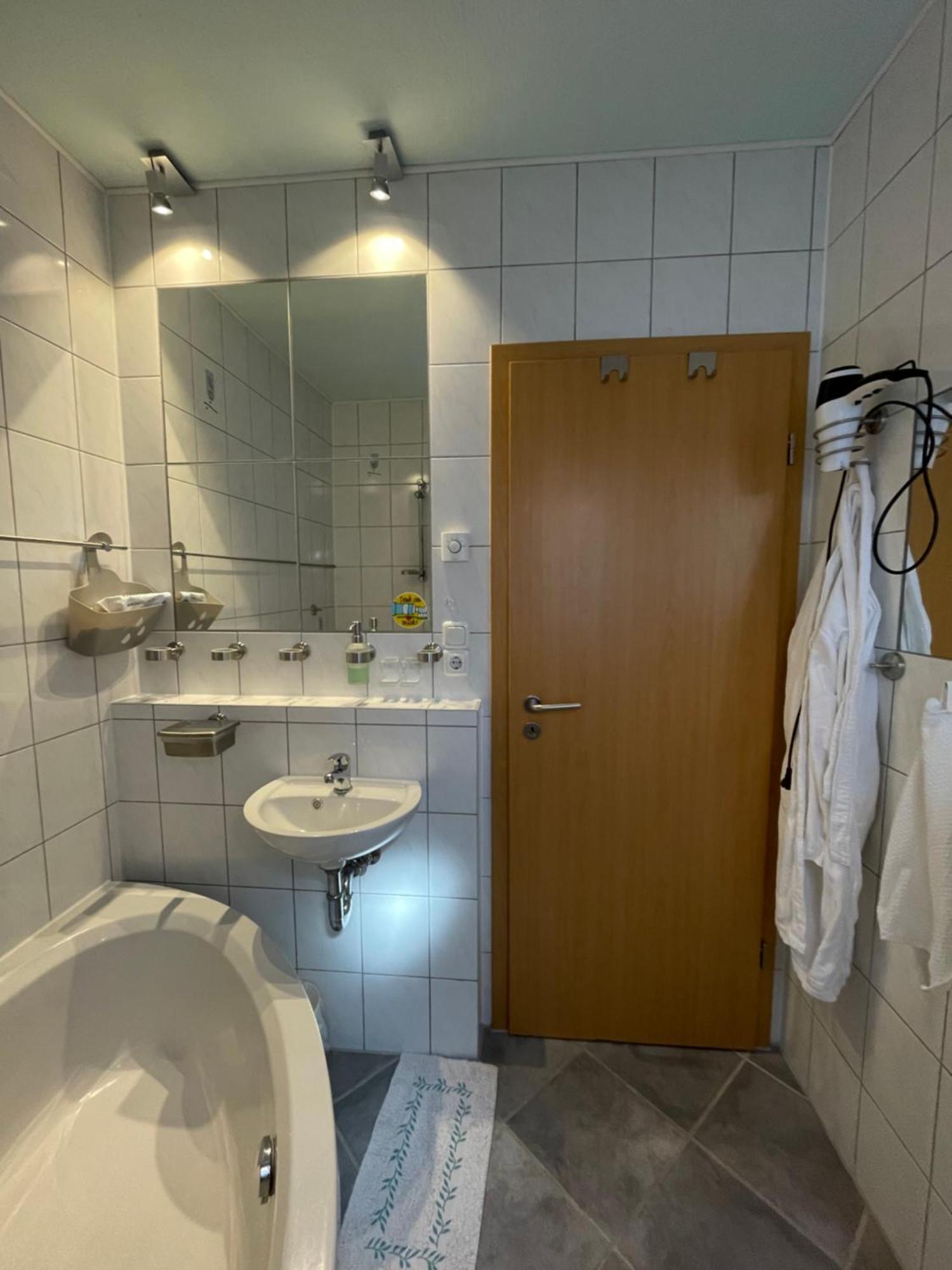 Gemuetliches Haus Im Herzen Des Schwarzwaldes Fuer Bis Zu 9 Personen Elzach Bagian luar foto